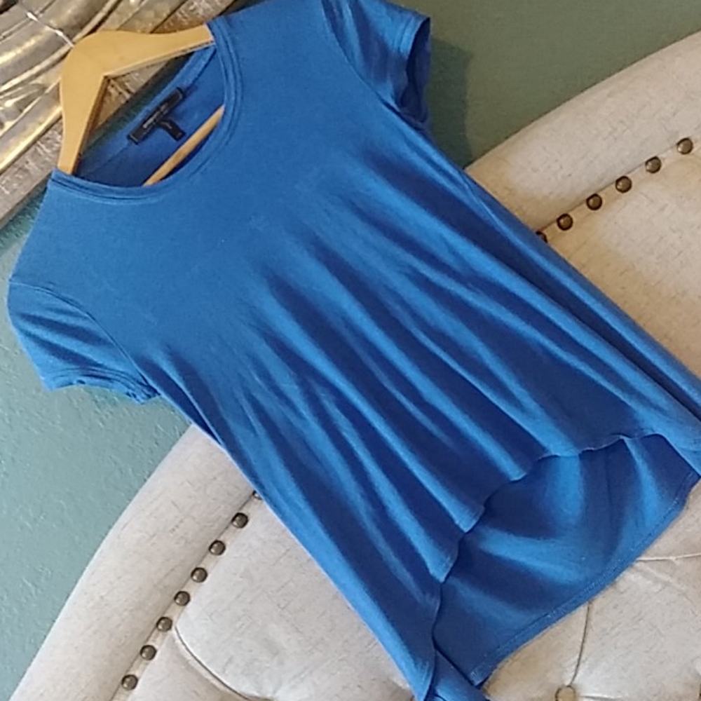 Womens NWOT sz.xxs BCBG blue short sleeved top